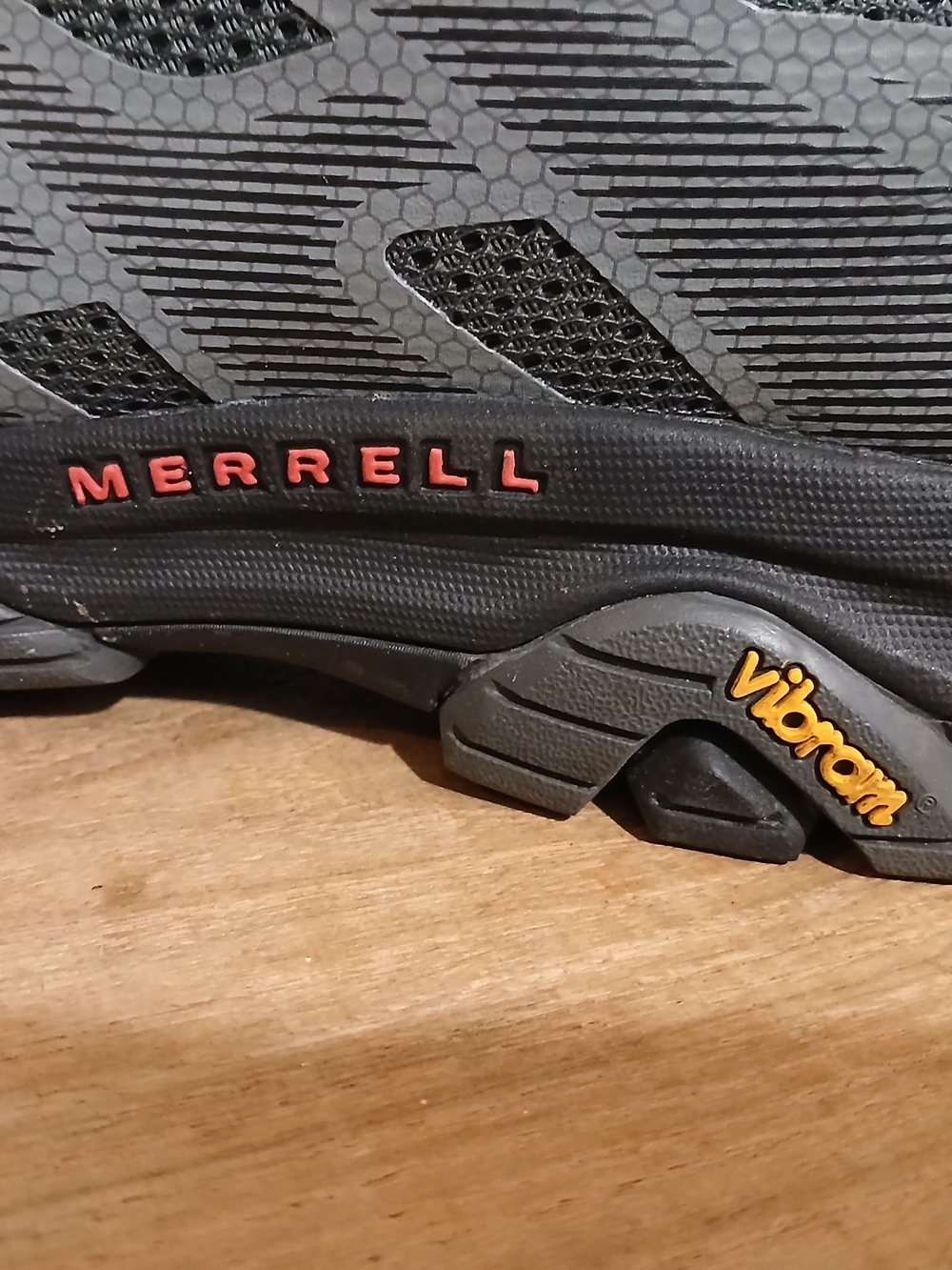 Merrell Men's Grey Trail Running Shoes with Red Accents - Picture 5 of 9